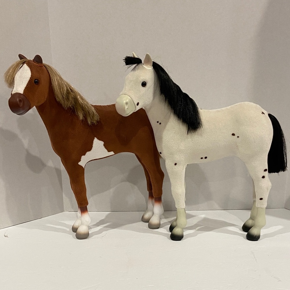 American Girl Retired Kaya Sparks Flying Spotted Foal and Painted Philly Foal